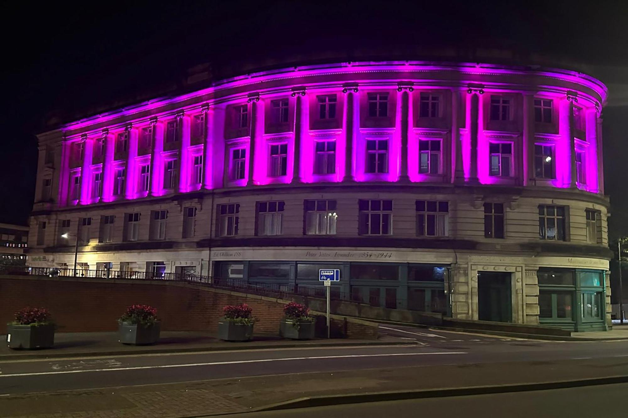 Belvilla Newport City Centre Hotel - Lifestyle Eksteriør billede