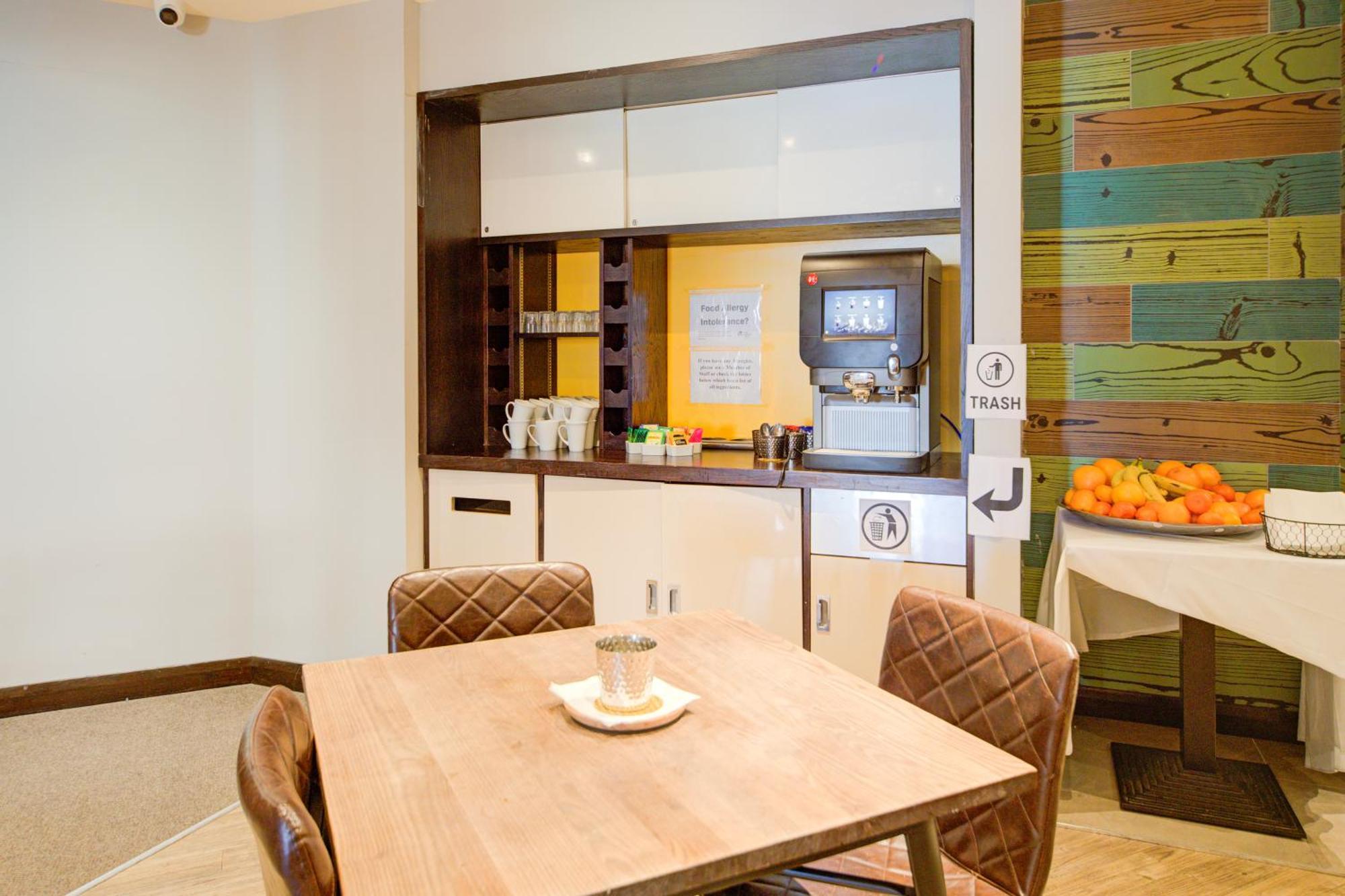 Belvilla Newport City Centre Hotel - Lifestyle Eksteriør billede